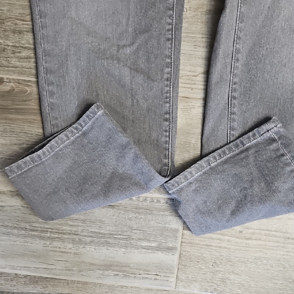 Goodthreads Men's Washed Gray Straight Jeans - Picture 6 of 6
